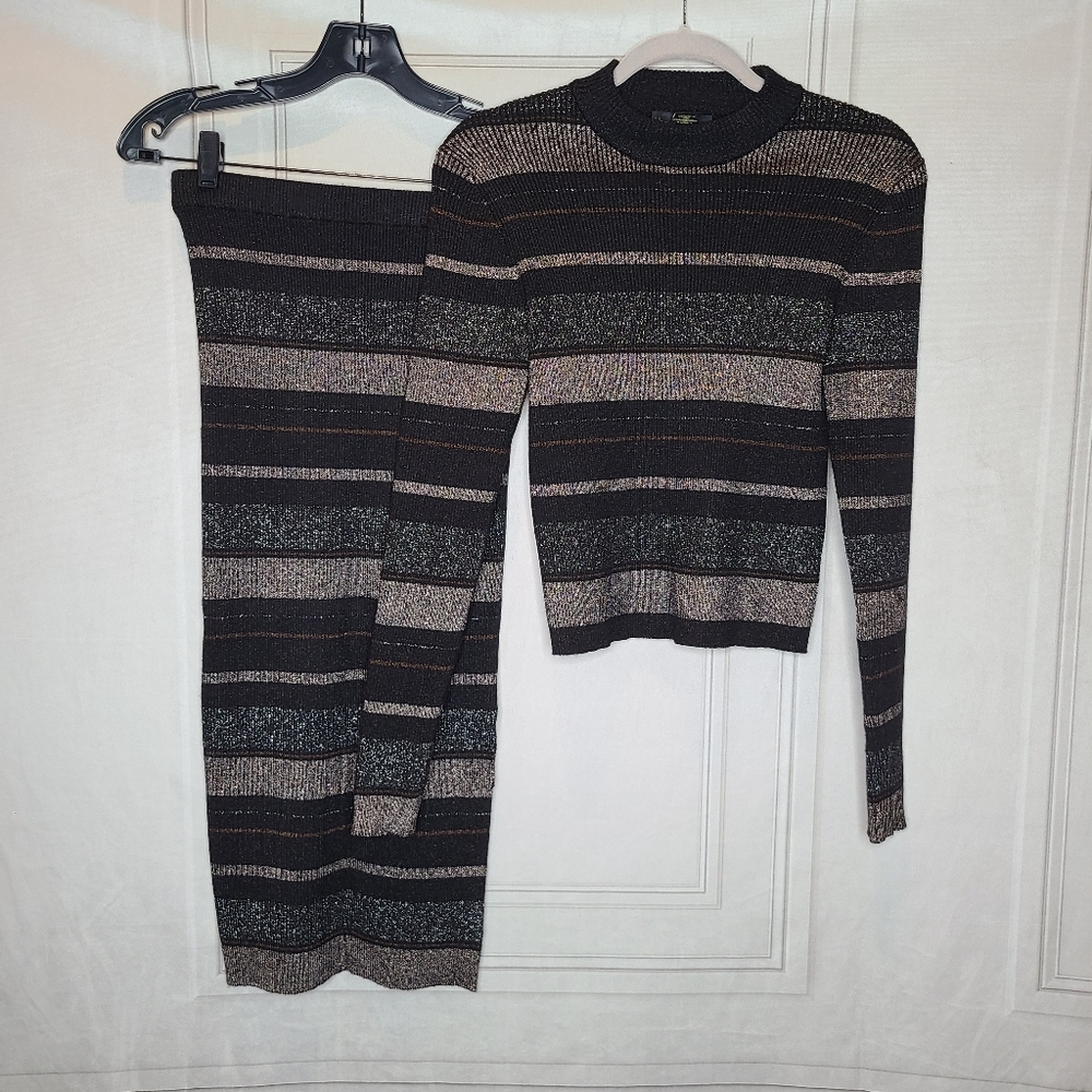 NWOT House of Harlow 1960 Sweater Skirt Matching Set